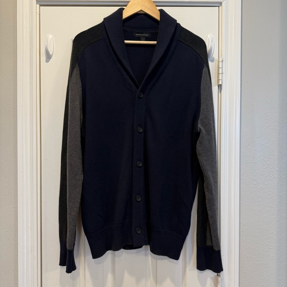 Banana Republic Cardigan Shawl Neck Men’s L Navy Grey Preppy Academia Sweater